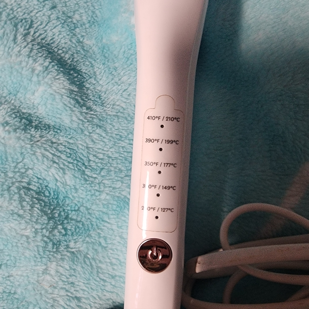 T3 Single pass ceramic flat iron